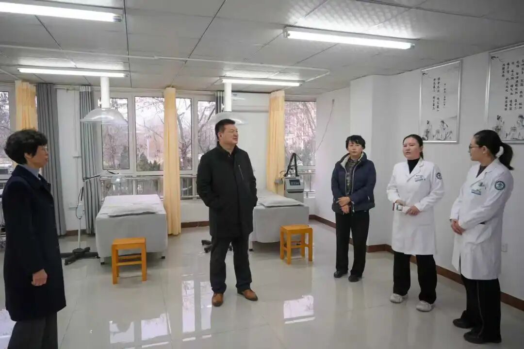 1460C?e=.jpg